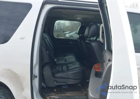 2011 Chevrolet Suburban 1500 Lt1 z USA, uszkodzony, nr VIN 1GNSKJE35BR126100